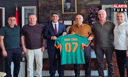 ALANYASPOR YÖNETİMİNDEN SADIK ÇİMEN’E HAYIRLI OLSUN ZİYARETİ