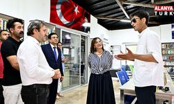 Cengiz Aytmatov’un oğlu ünlü yazarın daha önce yayımlanmamış çalışmalarını Antalya'daki kütüphaneye bağışladı