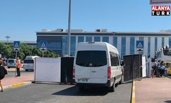 Emekli polis kız arkadaşını tabancayla vurarak öldürdü
