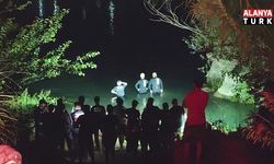 Manavgat Şelalesi'nde adacıkta mahsur kalan 6 kişi kurtarıldı
