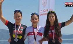 Alanya’dan bisiklet şov! Türkiye şampiyonu da ikinci de Mevlüt Çavuşoğlu’ndan