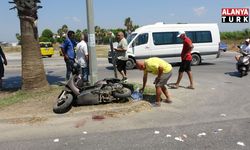 Tur minibüsü ile motosiklet çarpıştı: 1 yaralı