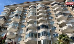 Alanya'da daireden gelen duman ekipleri alarma geçirdi