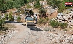 Alanya’nın kırsalında yol mesaisi sürüyor