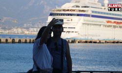 Alanya'ya 9 ayda 8 kruvaziyerle 10 bin 476 turist geldi