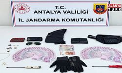 Döşemealtı’ndaki otodan hırsızlık olayı çözüldü: 2 kişi tutuklandı