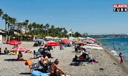 Antalya sahillerinde okul öncesi yoğunluğu