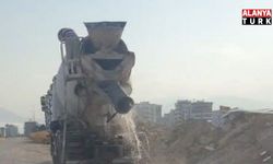 Kepez'de vatandaşın çevreyi kirletirken görüntülediği beton mikserine 200 bin TL idari para cezası uyguladı