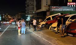 Kontrolden çıkıp savrulan Fiat Tofaş, oto galerideki araçlara çarparak durabildi