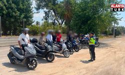 Antalya’da motosikletlere şok denetim: 5 bin 86 sürücü kontrol edildi