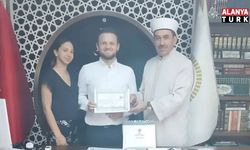 Alanya’da Alman vatandaşı Bettgens Sven Müslüman oldu