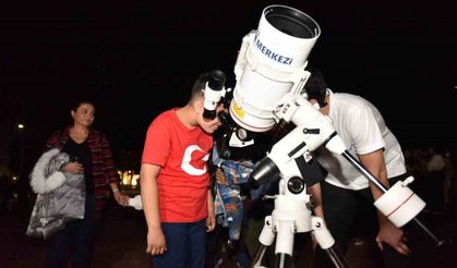 Kepez’de "Cumhuriyet ve Bilimle Gece Gözlemi" etkinliği