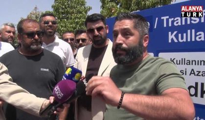 Antalya Havalimanı’nda VIP taşımacıları eylem yaptı