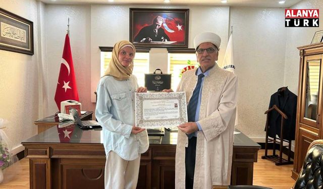 Polonyalı gazeteci Müslüman oldu