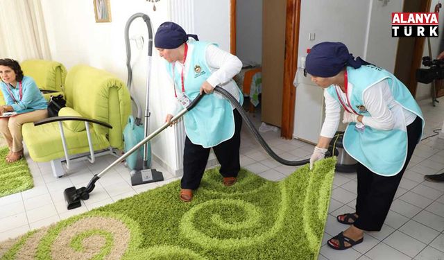 KONUKÇU KAMUOYUNU YANILTIYOR MU?