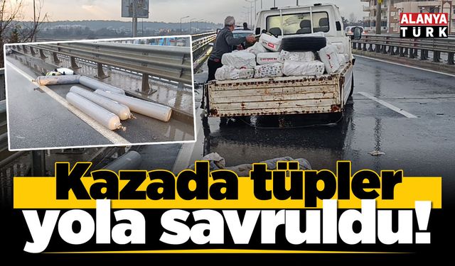 Kamyonet kazasında etilen tüpler yola saçıldı
