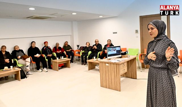 Parkinson Akademi üyelerine yaşam tarzı eğitimi