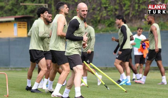 Alanyaspor, Antalyaspor maçı hazırlıklarına başladı