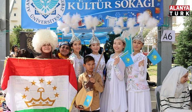 ALKÜ’de turizm haftası dolu dolu geçti