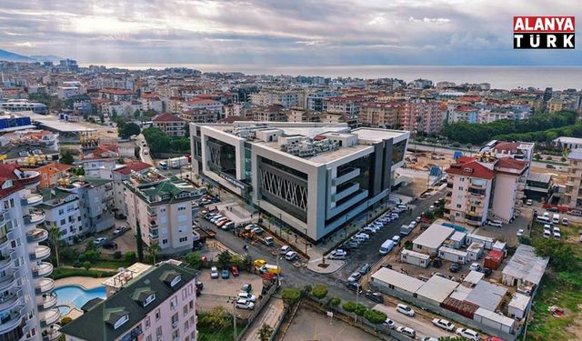 “VAATLERİN NEREDE ÖZÇELİK?”