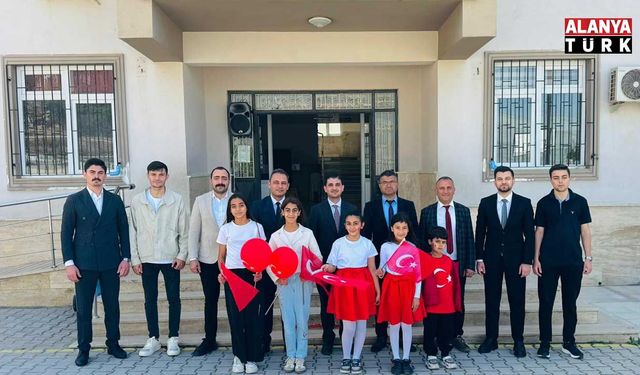 Ülkü Ocakları çocukları sevindirdi