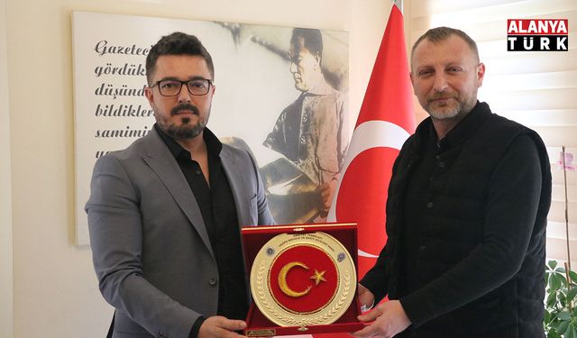 EMŞAV Alanya’dan Alanya Türk Gazetesi’ne ziyaret