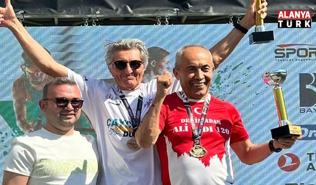 75 yaş üstü kategoride birinci olan milli sporcu Ali Bıdı Türkiye Kupası sahibi oldu