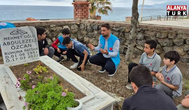 Alanya Müftülüğü'nden ahiret bilinci etkinliği