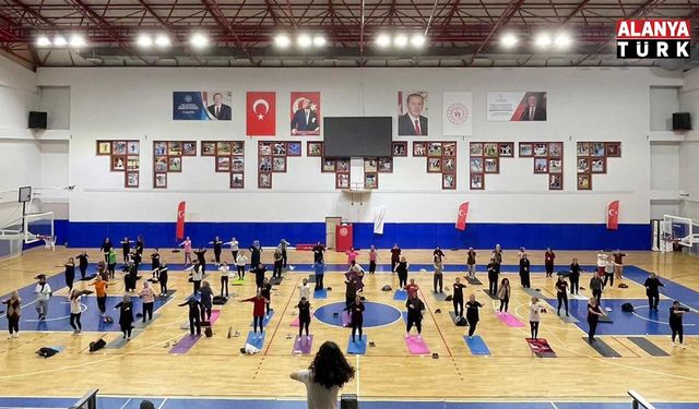 Alanyalı kadınlar sporda buluştu