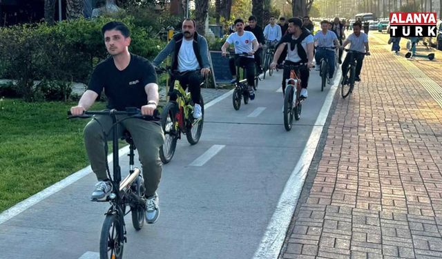 Alanya’da yeşil vatan için pedal çevirdiler