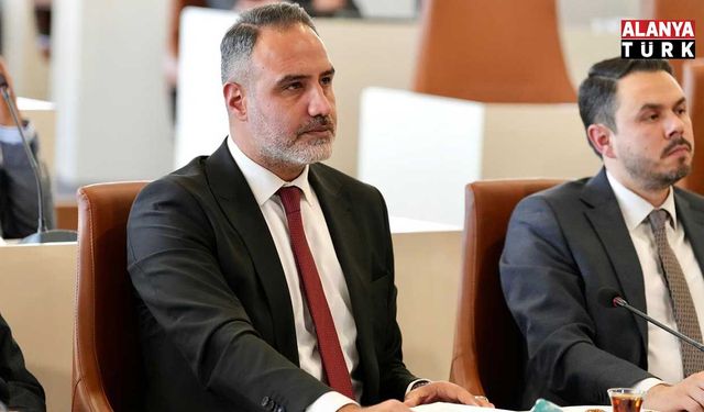 Alanya Belediyesi’ne teşekkür, Antalya’ya eleştiri