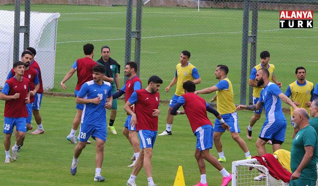 İran Milli Takımı, Dünya Kupası hazırlıklarına Antalya'da başladı