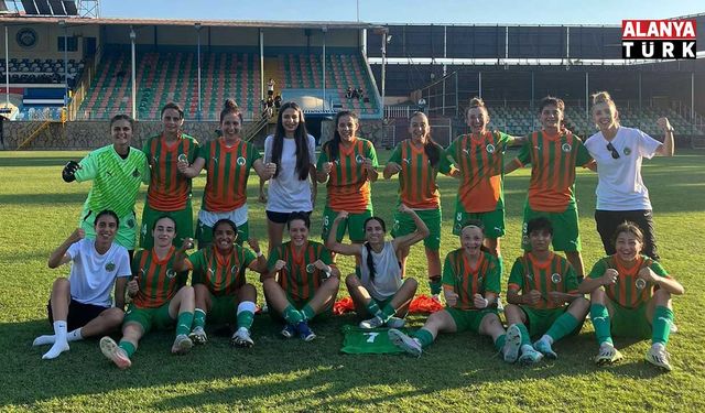 Alanyaspor kadın futbol takımı çeyrek finalde