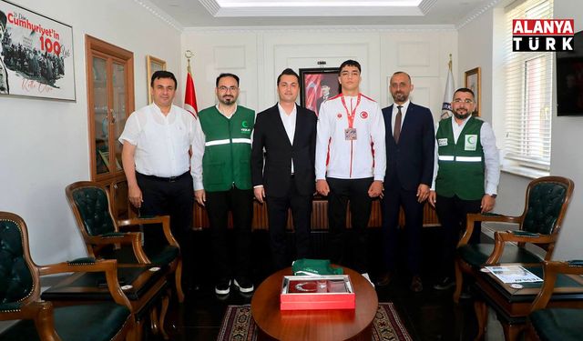 YEŞİLAY’DAN KAYMAKAM ÖZTÜRK’E ZİYARET