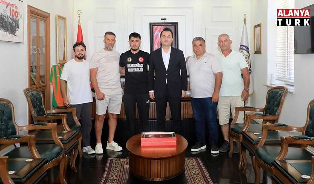 Kaymakam Öztürk milli sporcuyu ağırladı