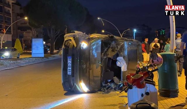 Otomobil takla attı, ortalık savaş alanına döndü
