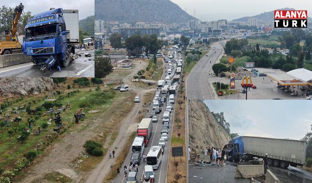 Antalya-Kemer yolunu kilitleyen kaza: Kilometrelerce kuyruğun sebebini telefonlarına gelen videodan öğrendiler