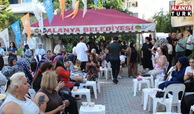 AK Kadınlar’dan aşure buluşması