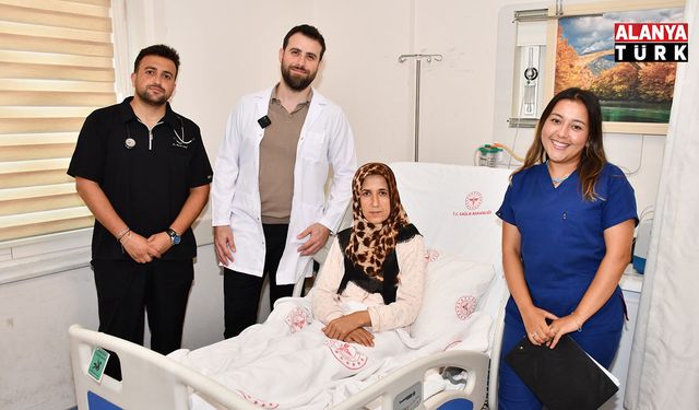 Alanya EAH’de ilk kez kapalı yöntemle yemek borusu kanseri ameliyatı gerçekleştirildi