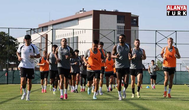 Alanyaspor kamp çalışmalarına başladı