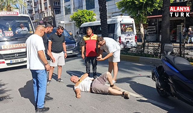 Duran araçları son anda fark ettiler, frene basınca devrilerek sürüklendiler
