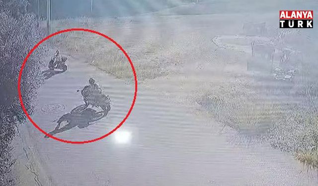 Manavgat'ta iki motosiklet çarpıştı: 2 yaralı