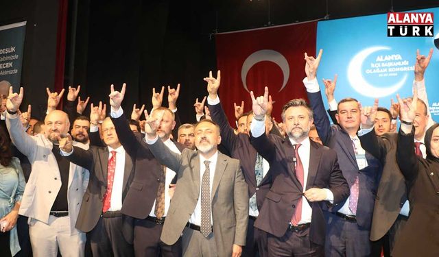 MHP Alanya’da Mustafa Türkdoğan dönemi başladı