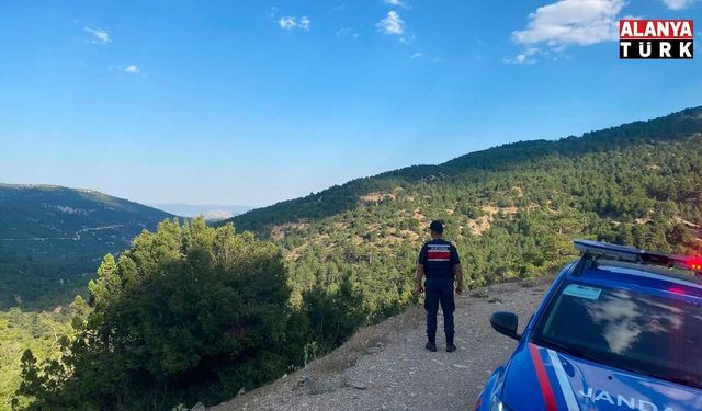 Alanya’da jandarma ekipleri ormanlık alanlarda yangın denetimi yaptı
