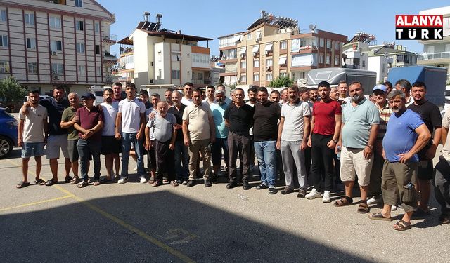 "Yerimiz daraldı" diyen pazarcı esnafı yeni pazar alanında tezgah açmadı