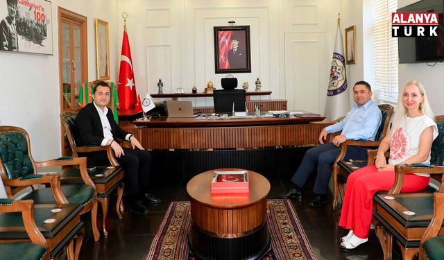 Türkdoğan ve eşinden Kaymakam Öztürk’e ziyaret