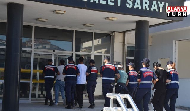 Serik'teki sosyal medya dolandırıcılığı operasyonunda 4 şüpheliden 3'ü tutuklandı