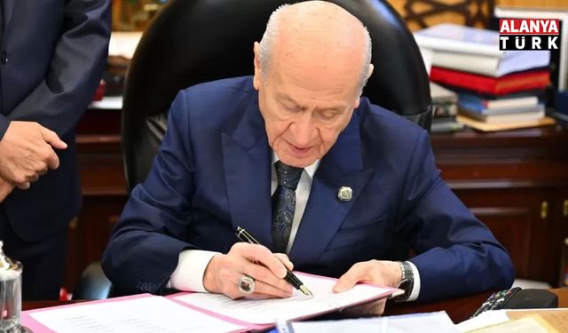 Çerçeve yasaya ilk imza MHP Lideri Devlet Bahçeli'den