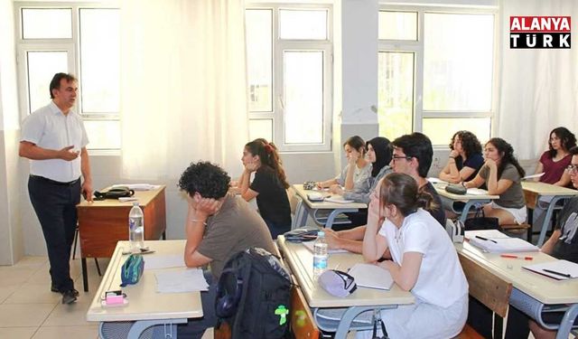 Yılmaz, DYK’leri ziyaret etti