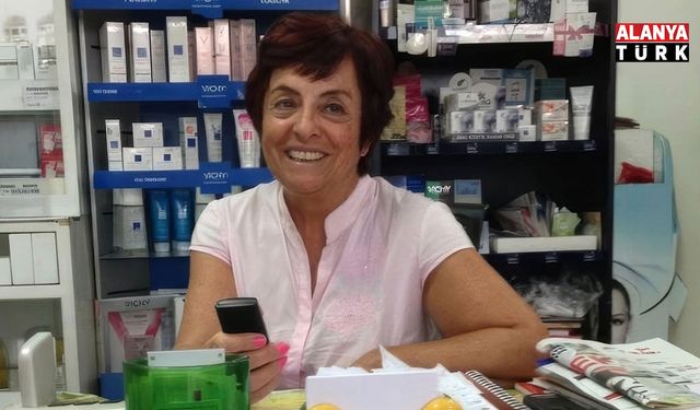 Öztimur, sevenlerinin gözyaşları arasında son yolculuğuna uğurlandı